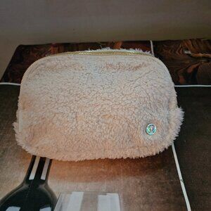 Lululemon OG Fleece Everywhere Belt Bag - Light Ivory lululemon athletica